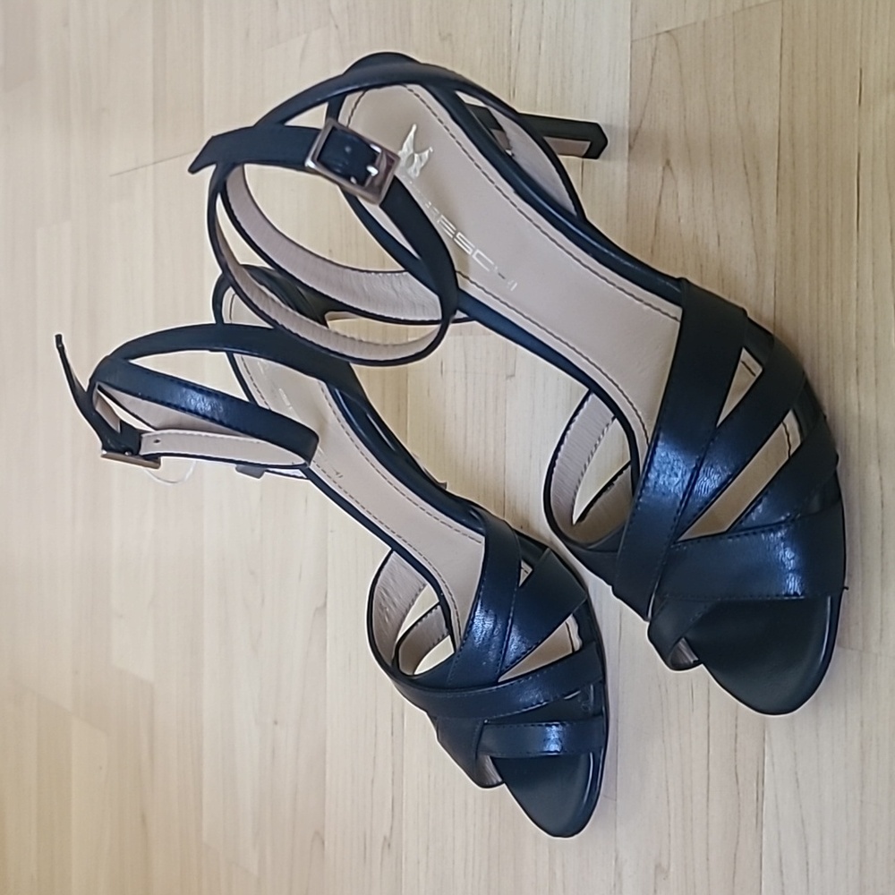 Moreschi Designer Leather Midnight Blue Stiletto Heels Made in Italy Size 5